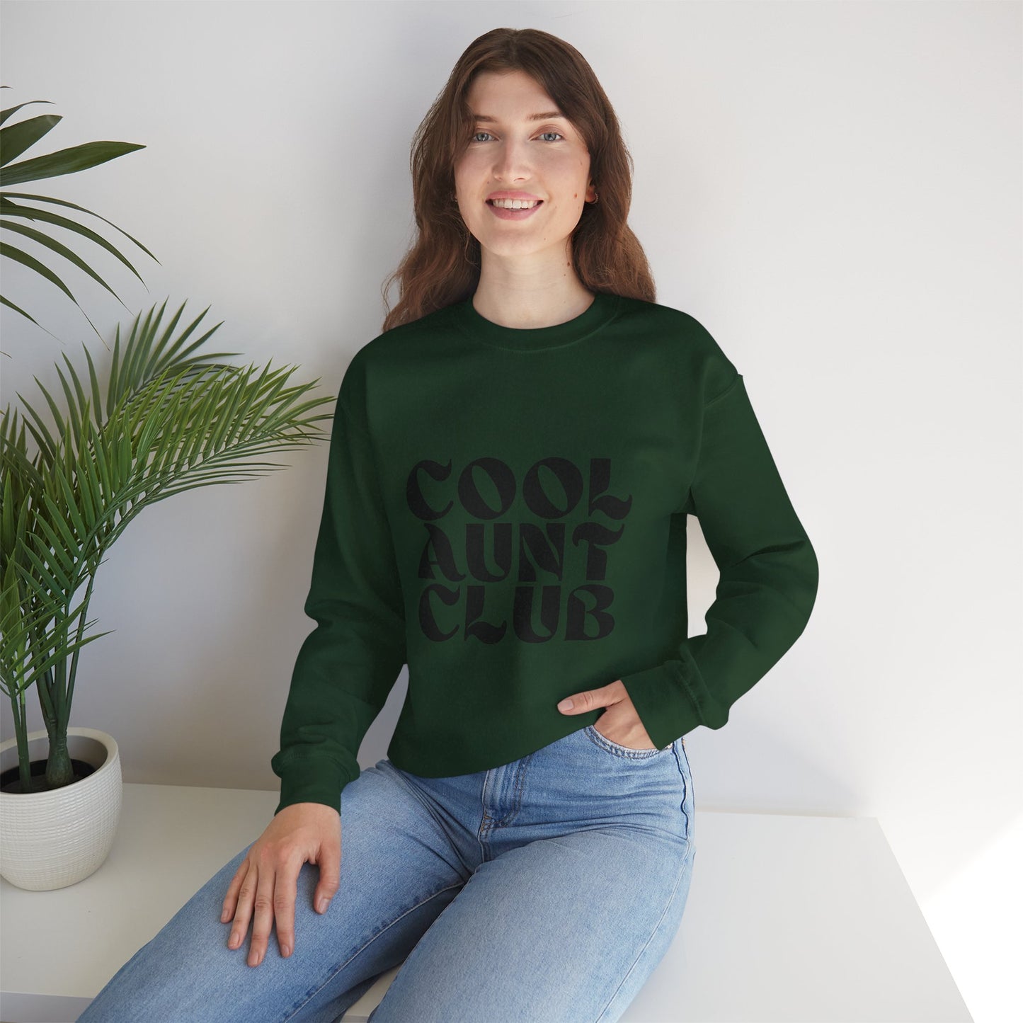 “Cool Aunt Club” Sweatshirt - Floral Graphic Crewneck for Stylish Aunts