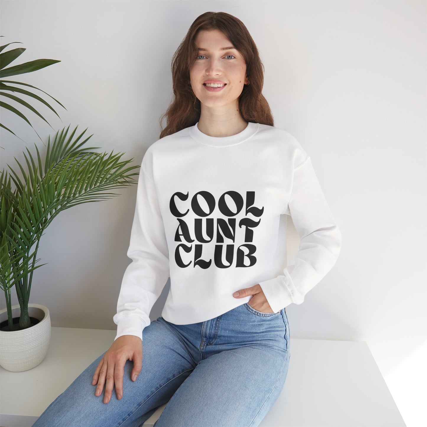 “Cool Aunt Club” Sweatshirt - Floral Graphic Crewneck for Stylish Aunts